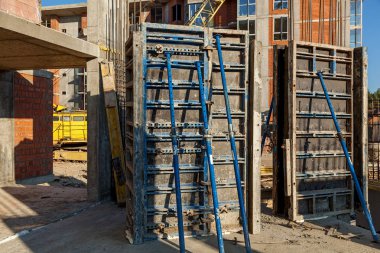 Beton çerçeve, tuğla ev, beton döşeme için takviye tasarımı, inşaat alanı, ev inşaatı