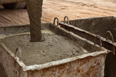 Yekpare evleri inşaatı için beton. İnşaat alanında, evleri inşaatı