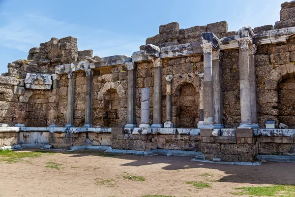 Ruínas antigas da cidade de Side Turkey — Fotografia de Stock