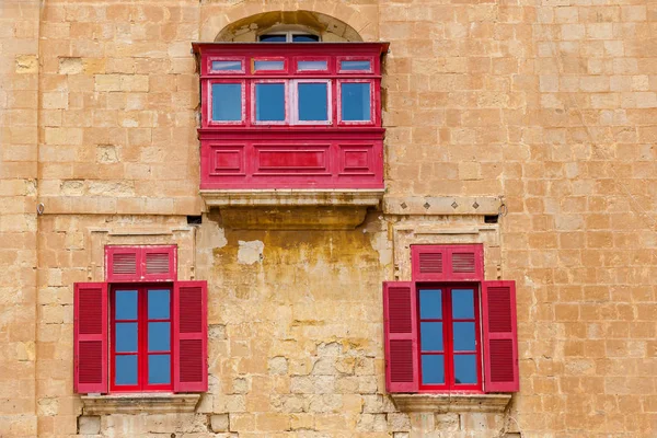 Malta arquitetura, fachada de uma casa — Fotografia de Stock