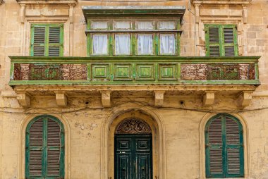 Malta mimarisi, bir evin cephesi