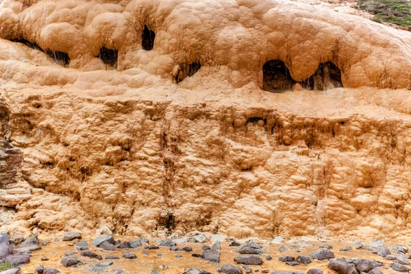 Agua Los Manantiales Minerales Fluye Través Ladera Piedra Caliza Montaña — Foto de Stock