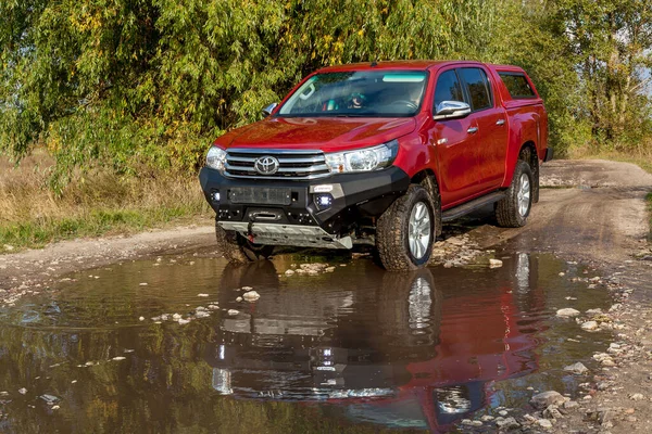 Ucrânia Kiev Outubro 2020 Novo Pickup 4X4 Vermelho Com Cabine — Fotografia de Stock