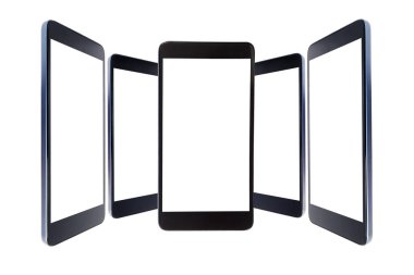 İzole edilmiş bir ekrana sahip beyaz arka plan üzerinde izole edilmiş yarım daire şeklinde duran birkaç siyah akıllı telefon yakın çekim.
