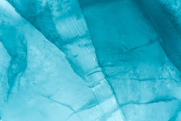 Макрофон с текстурой льда закрывается при солнечном свете. Красивые абстрактные узоры замерзшей воды
.