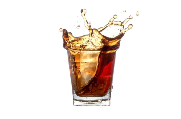 Splash Pop Soda Großaufnahme Aus Glas Isoliert Auf Weißem Hintergrund — Stockfoto