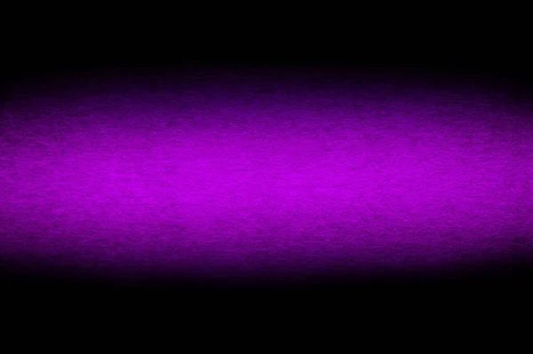 良質な多孔質グランジ紫色の段ボール紙の質感は 側面にビネット調光とのクローズアップ — ストック写真