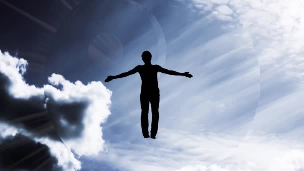 空の創造的な4Kの視差ビデオ 雲と太陽の光 腕を広げている男のシルエット 光の中を飛んで陰陽のシンボルの背景を背景にそれに溶解 — ストック動画