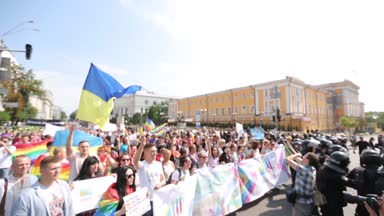 18 Haziran 2017. Kiev, Ukrayna. Eşcinsel gurur. Ukrayna Kyivpride 2017 Lgbt topluluk eşit haklar Mart. Yaklaşık bin eylemciler Kiev merkezi yürüdü.