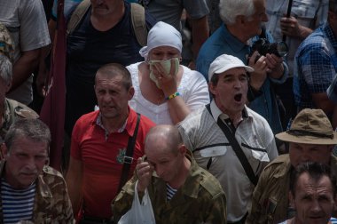 19 Haziran 2018. Kiev, Ukrayna. Çatışmalar Ukrayna parlamento dışında. Madenci, Chornobyl temizlik işçileri ve Sovyet-Afgan Savaşı gazileri gibi protestocular geliştirilmiş devlet destek talep etti..