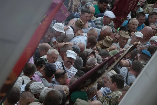 19 Haziran 2018. Kiev, Ukrayna. Çatışmalar Ukrayna parlamento dışında. Madenci, Chornobyl temizlik işçileri ve Sovyet-Afgan Savaşı gazileri gibi protestocular geliştirilmiş devlet destek talep etti..