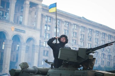 22 Ağustos 2018. Kiev, Ukrayna. Kiev merkezi askeri geçit töreni provada. Ağustos 24 Ukrayna'da bağımsızlık günü askeri geçit töreni yapılacak.