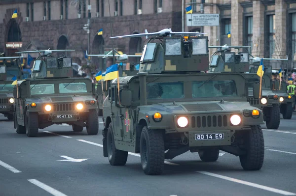22 Ağustos 2018. Kiev, Ukrayna. Kiev merkezi askeri geçit töreni provada. Ağustos 24 Ukrayna'da bağımsızlık günü askeri geçit töreni yapılacak.