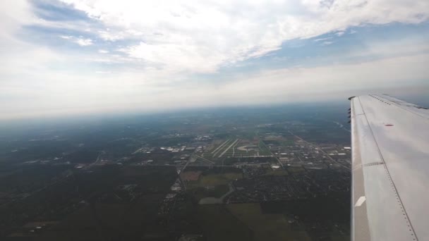 Venster Weergave Vliegtuig Lucht Reizen Zicht Vanuit Stoel Van Het — Stockvideo