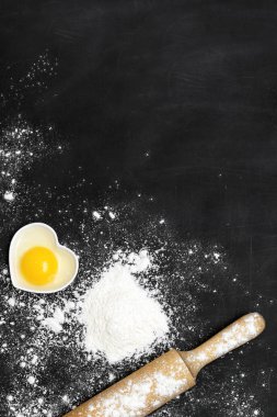 Resepsiyon un ve oklava, üstten görünüm, uzay ile pişirme