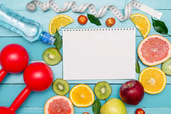 Dieta, menu ou programa, roleta, água, frutas — Fotografia de Stock