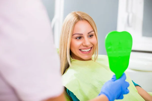 Young Woman Looking Her Teeth Successful Dental Treatment — Stock Photo, Image