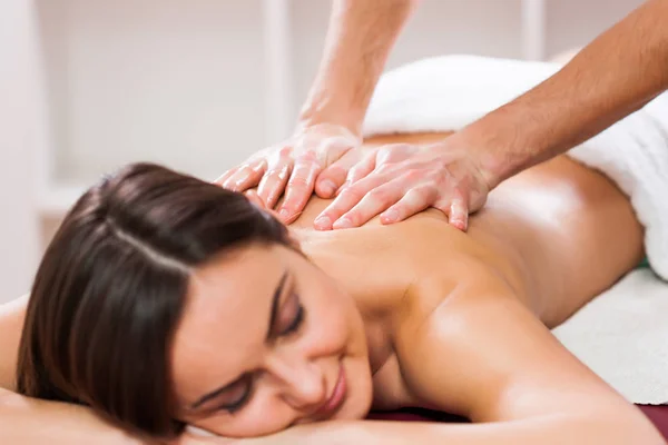 Young Woman Enjoying Massage Spa Treatment — Stock Photo, Image