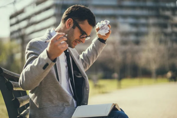 Jeune Homme Affaires Est Colère Surmené — Photo