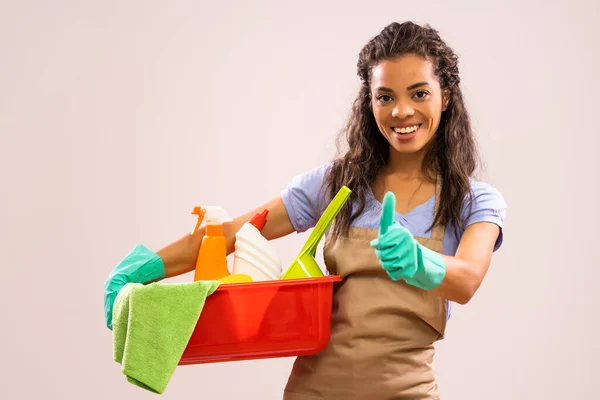 Porträt Einer Afrikanisch Amerikanischen Hausfrau Die Bereit Für Die Hausarbeit — Stockfoto