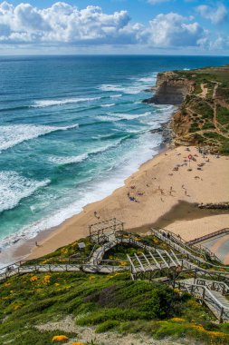 Ribeira de Ilhas Ericeira.Ribeira de Ilhas Beach dünya sörf rezerv ve onun sağ Ericeira köyün dışında bir parçasıdır.  