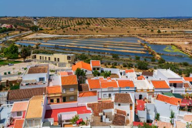 Castro Marim Portekiz. 3 Ağustos 2018. Görünüm Castro Marim köyü Algarve Portugal.Castro Marim, Portekiz. 