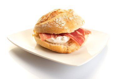 taze peynirli sandviç ile tedavi jambon