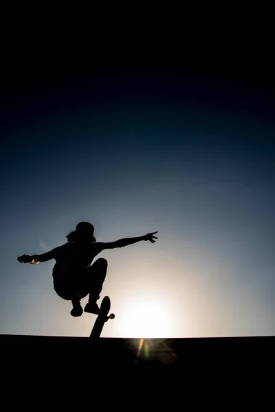 Patinador em meia tubulação — Fotografia de Stock