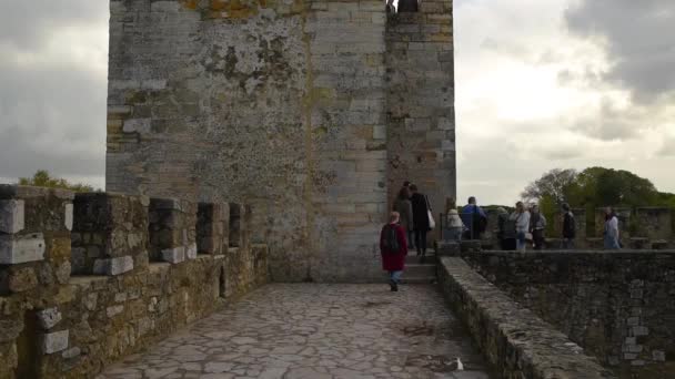 Lisboa Portugal Noviembre 2018 Caminar Castillo Sao Jorge Lisboa — Vídeos de Stock