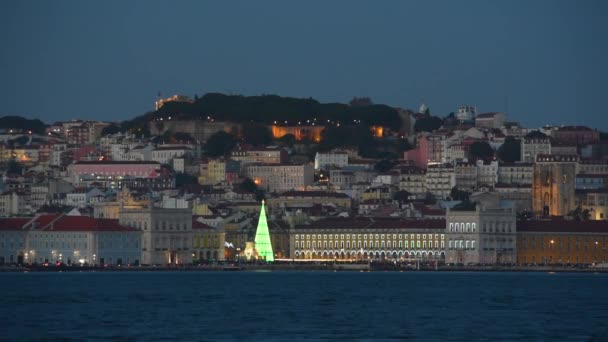 Vista Del Dowton Lisboa Desde Otro Lado Del Río Tejo — Vídeos de Stock