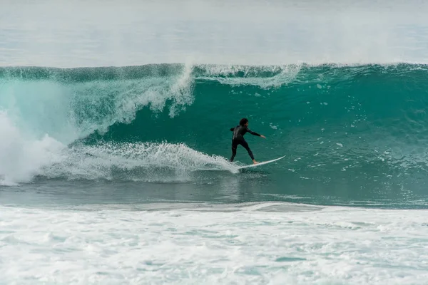 Ericeira Portugal December 2018 Surfers Pedra Branca Strand Ericeira Dorp — Stockfoto