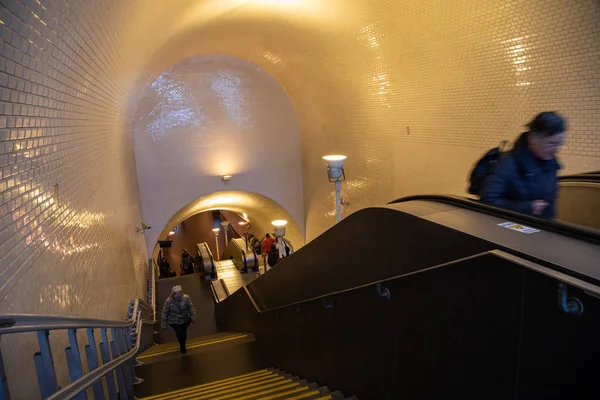 Chiado metrómegálló — Stock Fotó