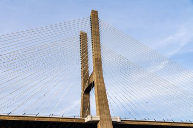 Lizbon, Portekiz 'deki Vasco da Gama Köprüsü. 