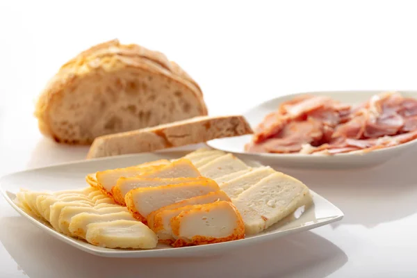 Plate with different cheese — Stock Photo, Image