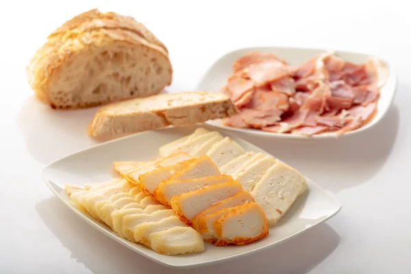 Plate with different cheese — Stock Photo, Image