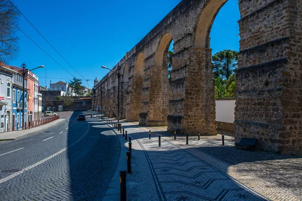 Velho aqueduto romano — Fotografia de Stock