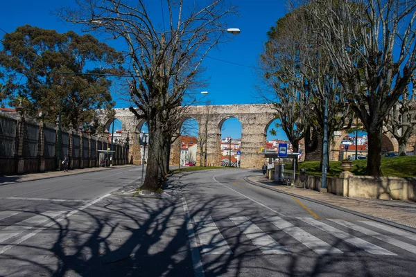 Velho aqueduto romano — Fotografia de Stock