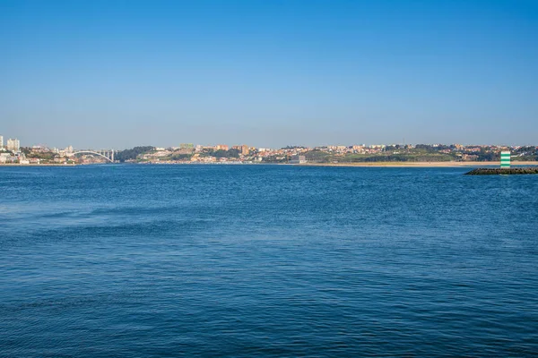 Río Duero en Oporto Portugal — Foto de Stock