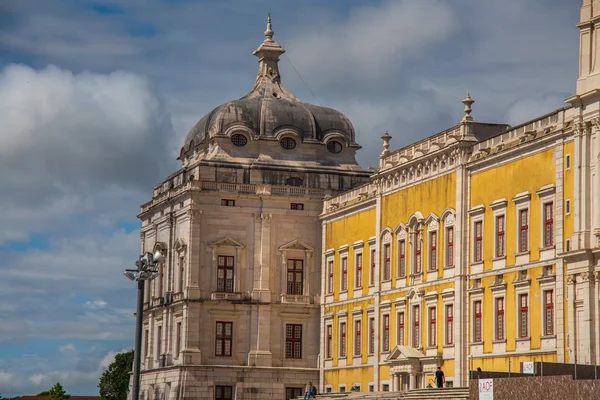 Palacio Nacional de Mafra en Mafra Portugal — Foto de Stock