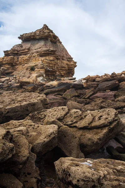 바다 속에서 바위 가형성 됨 — 스톡 사진
