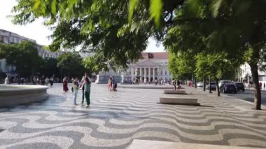 Lizbon, Portekiz. 27 Ağustos 2019. Figueira Plaza Güneşli yaz gününde Downtown Lizbon