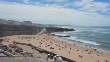 Mafra, Portekiz. 15 Ağustos 20.Portekiz 'deki Ericeira köyü manzarası.