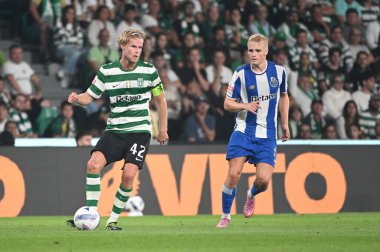 Lizbon, Portekiz. 30 Ağustos 2025. Portekiz Ligi 'nin Lizbon' daki Estdio Jose Alvalade 'de oynanan 4. turunda FC Porto' ya karşı Sporting CP.