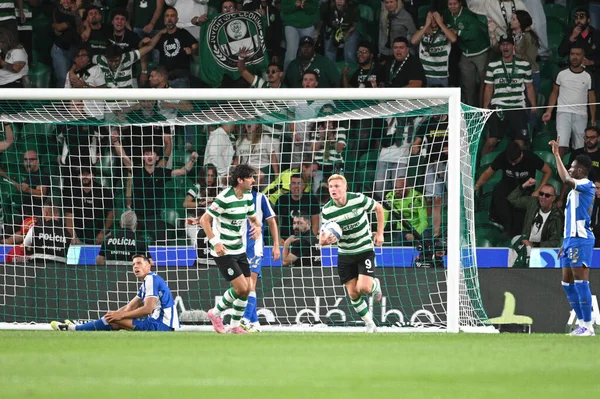 Lizbon, Portekiz. 30 Ağustos 2025. Portekiz Ligi 'nin Lizbon' daki Estdio Jose Alvalade 'de oynanan 4. turunda FC Porto' ya karşı Sporting CP.