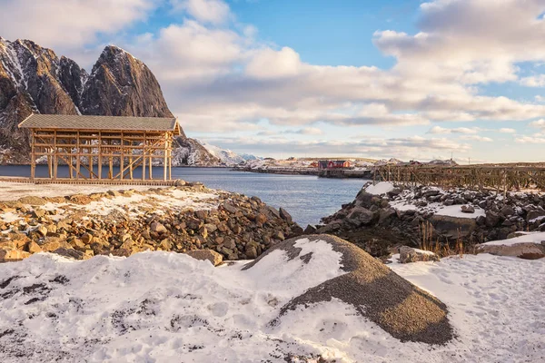 Construcciones Tradicionales Noruegas Madera Para Secado Bacalao Rorbu Rojo Casas —  Fotos de Stock