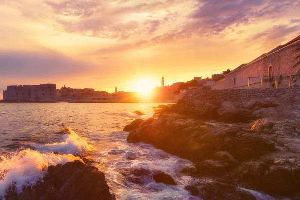 Hermosa Vista Del Casco Antiguo Dubrovnik Luz Del Atardecer Durante — Foto de Stock