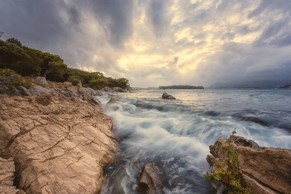 Dramatiska Solnedgången Seascape Före Stormen Lapad Bay Del Dubrovnik Dalmatien — Stockfoto