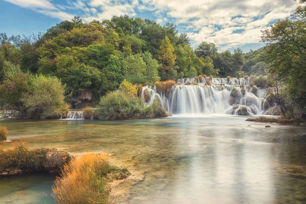 Krka Nemzeti Park Híres Skradinski Buk Egyike Európa Legszebb Vízesések — Stock Fotó