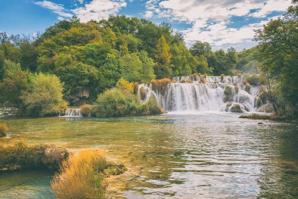 Krka Nemzeti Park Híres Skradinski Buk Egyike Európa Legszebb Vízesések — Stock Fotó