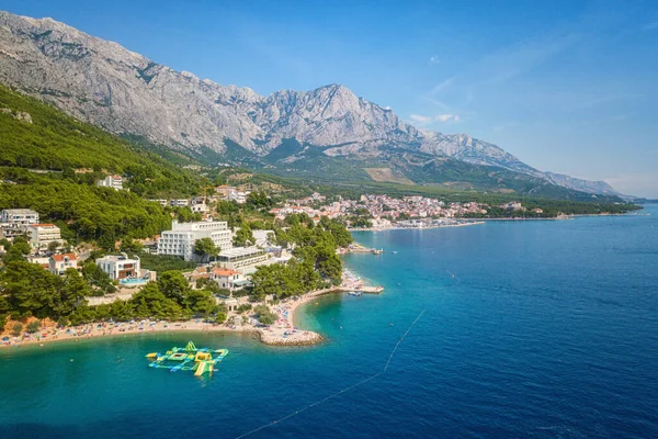 Erstaunliche Luftaufnahme Der Makarska Riviera Dalmatien Kroatien Tagsüber Beliebte Ferienanlage — Stockfoto